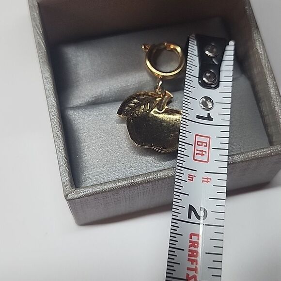 Gold tone Apple Charm - Picture 4 of 4